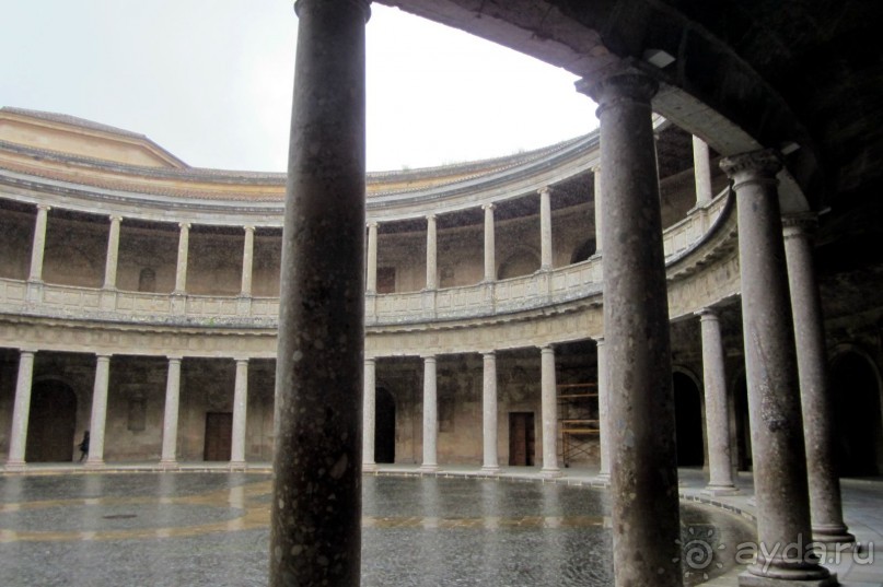 Альгамбра - дворец Карлоса V