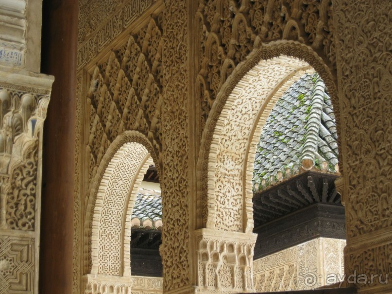 Резные арки Львиного дворика