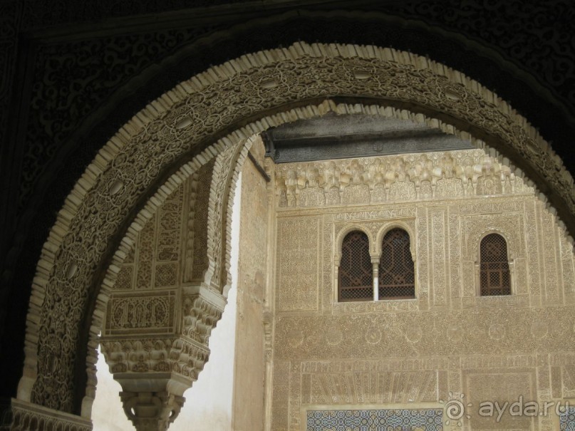 Дворик Мешуар