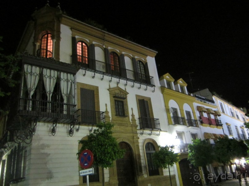 Севилья ночью