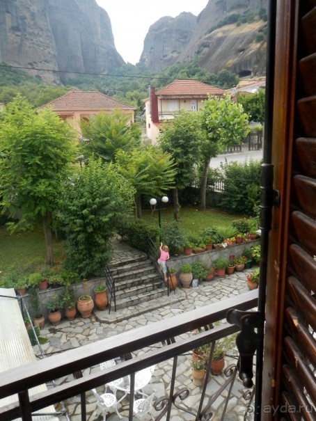 На одну ночь можно и здесь...