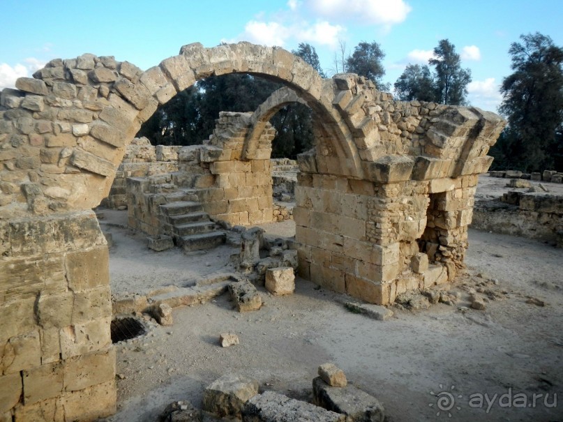 Замок Сорока колонн