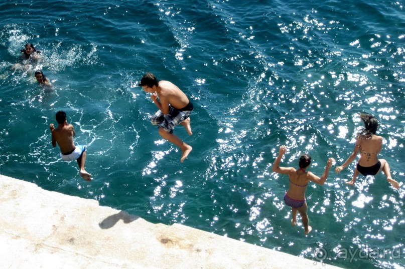 Городской пляж в заливе между Слимой и Валлеттой