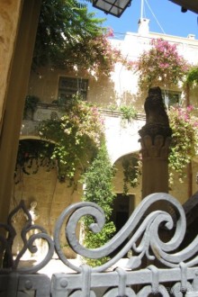 Внутренний дворик Palazzo Falson