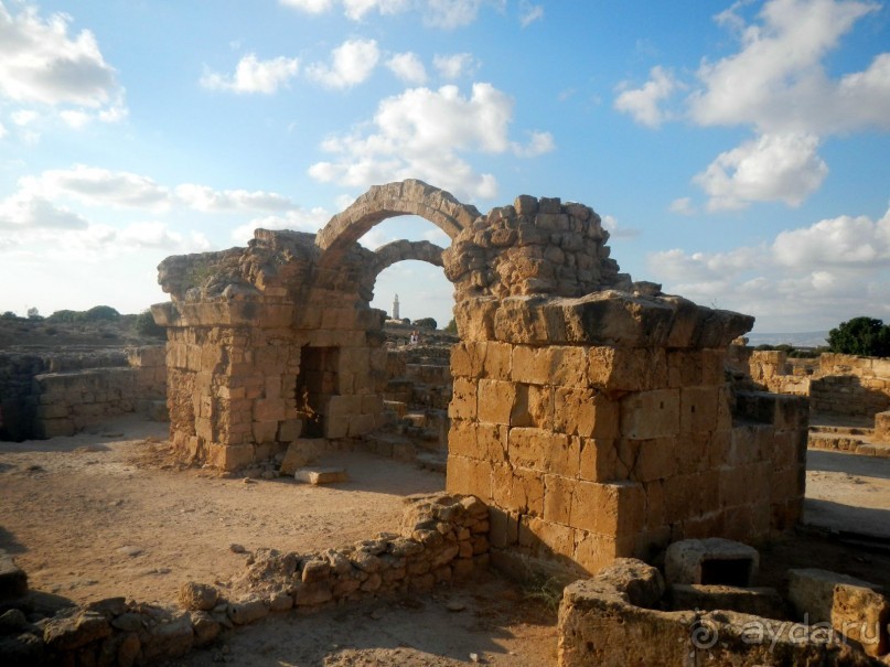 Замок Сорока колонн