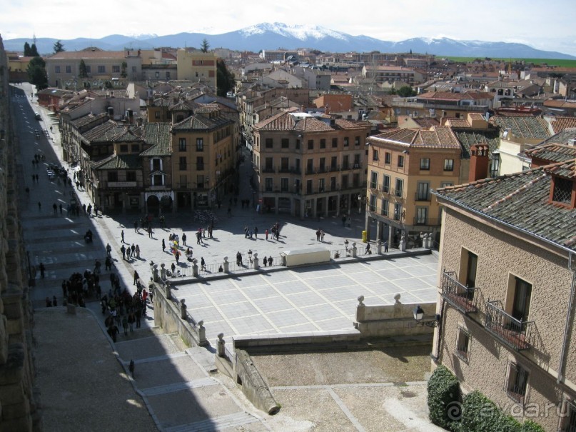 Вид на город со смотровой площадки Акведука