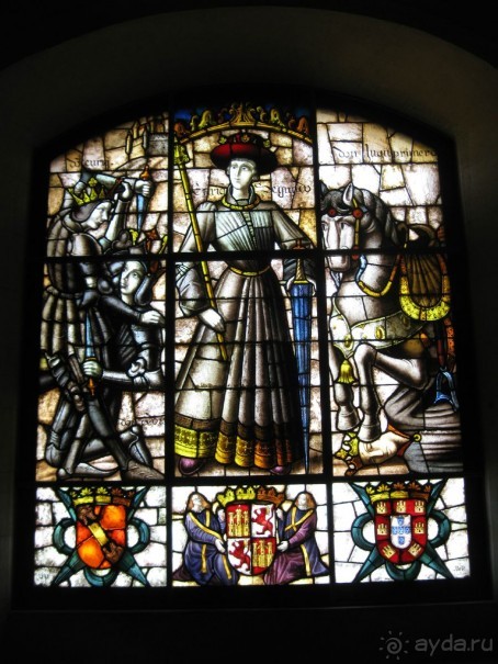 Алькасар - витражи