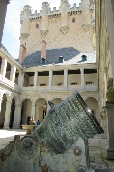 Алькасар внутри