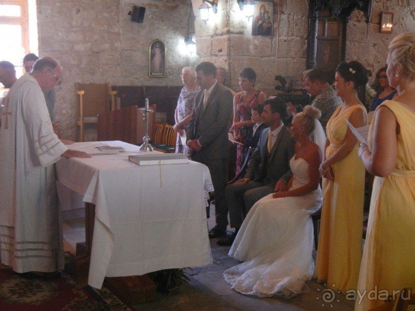 Свадьба в церкови св. Кирияки