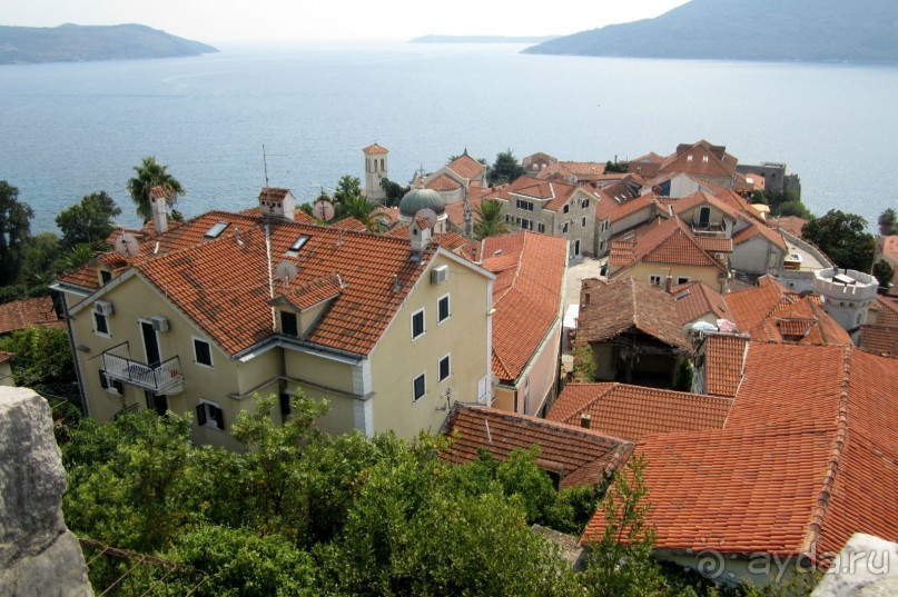 Герцег Нови - вид из цитадели на старый город