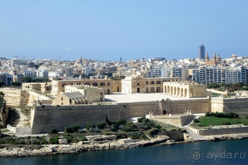 Вид на остров Маноэль из парка Гастингса