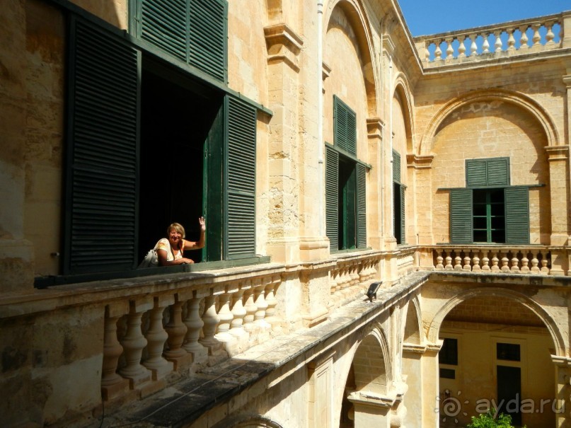 Внутренний дворик Дворца Великого Магистра