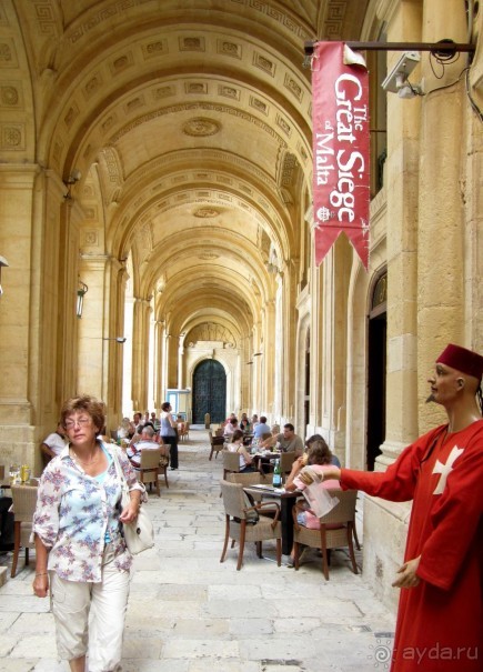 Галерея здания Национальной библиотеки