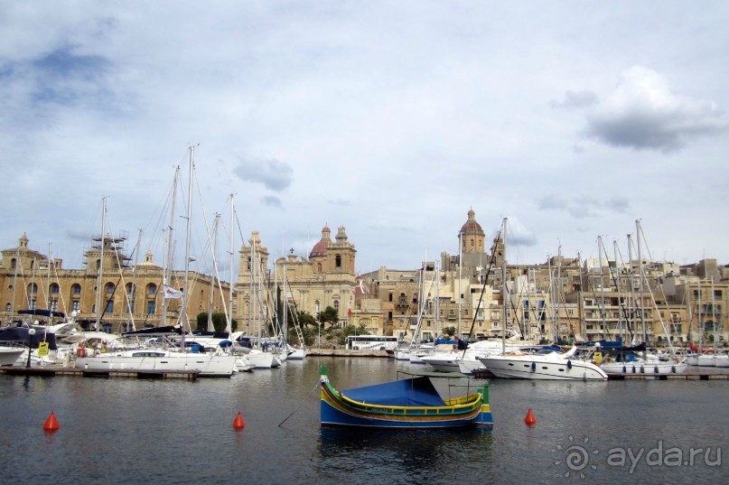 Гавань в заливе между Сенглеей и Витториозой