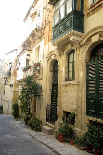 Улочки и балкончики Виитториозы