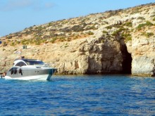 Комино - грот, в который мы плавали