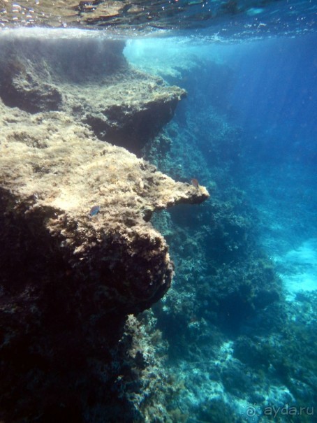 А это плита под водой в качестве ступеньки