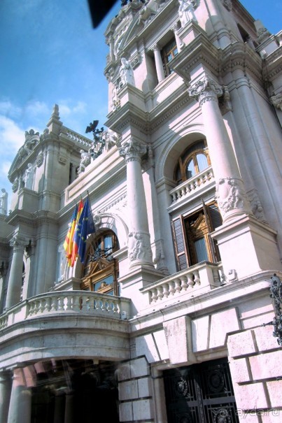 Площадь Мэрии из окна автобуса