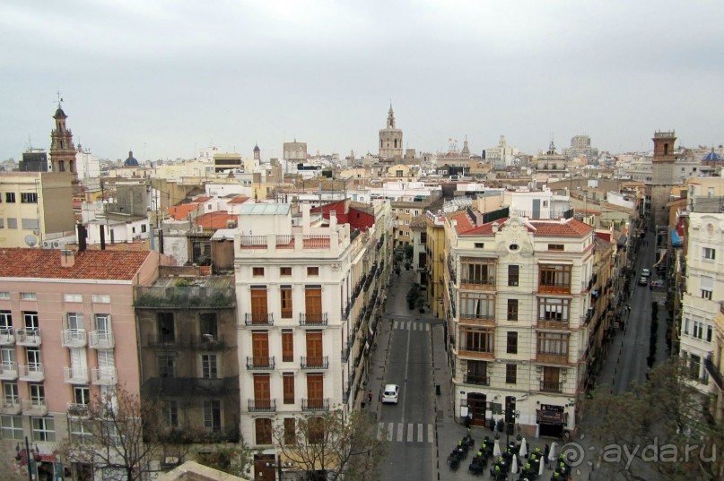 Башня Torres de los Serranos - вид на город