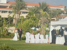 Свадьба в одном из отелей (фото с променада)