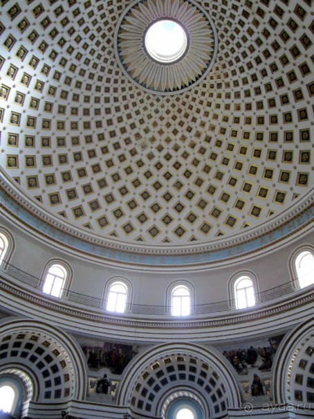 Моста -  Ротонда Успения Богородицы, купол