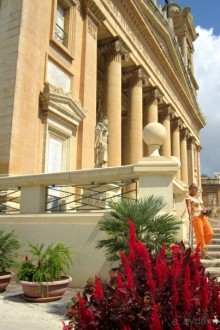 Моста -  Ротонда Успения Богородицы, детали