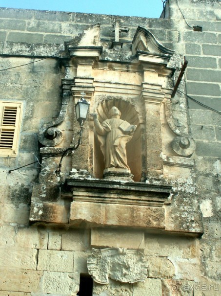 Нашшар -святые на домах