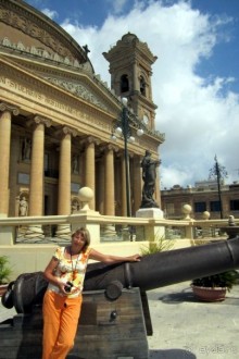 Моста -  Ротонда Успения Богородицы, детали