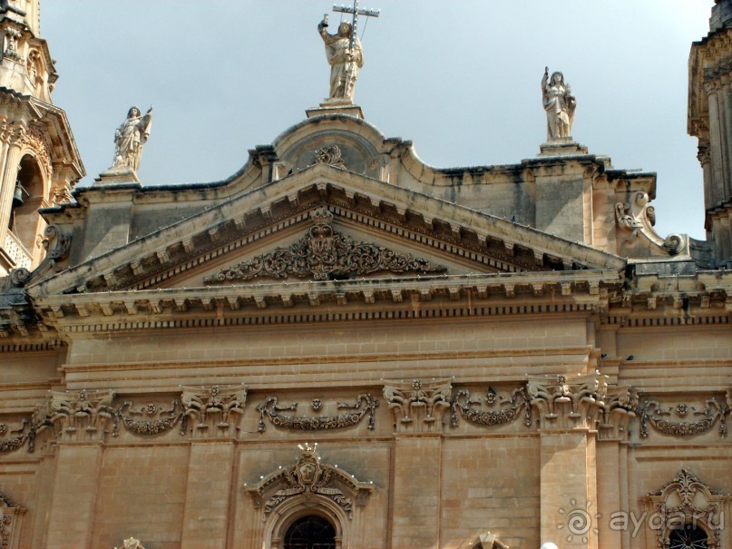 Нашшар - Церковь пресвятой Богородицы, детали