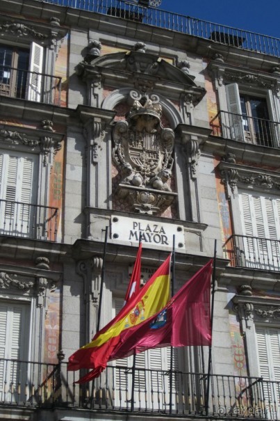 Plaza Mayor - статуя короля Филиппа III