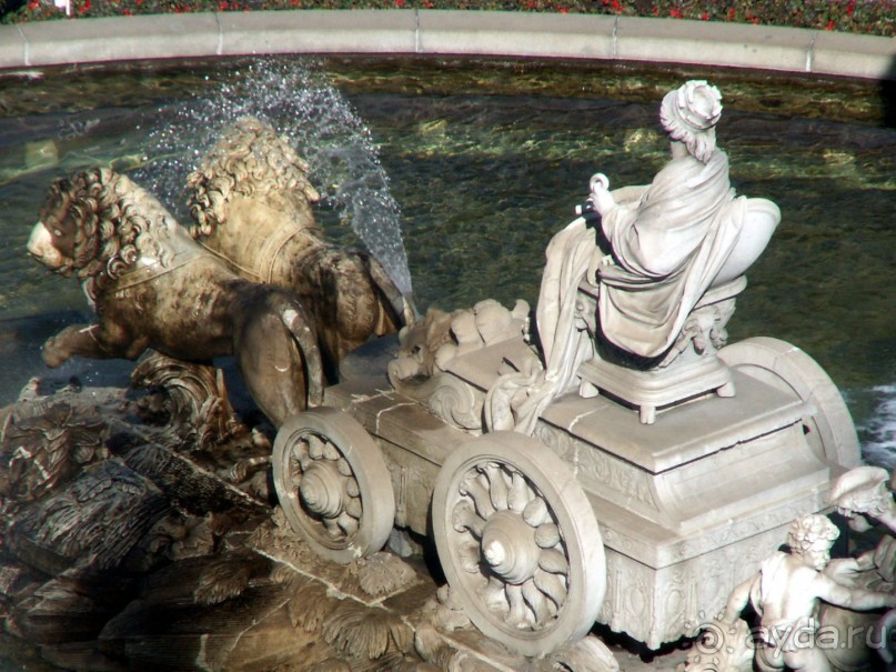 Фонтан Кибелы сверху, вид со смотровой площадки