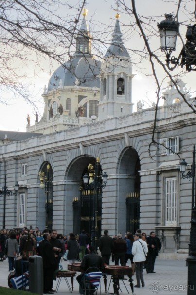 Площадь Oriente 