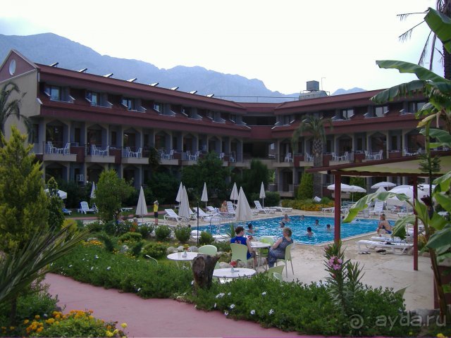 Корпус справа от входа Корпус справа от входа