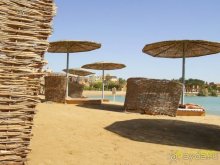 Пляж на канале