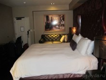 если ненадолго, то именно сюда, в центр стрипа в  Вегасе