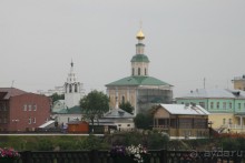 Вид на Георгиевскую церковь со смотровой площадки в парке им. Пушкина