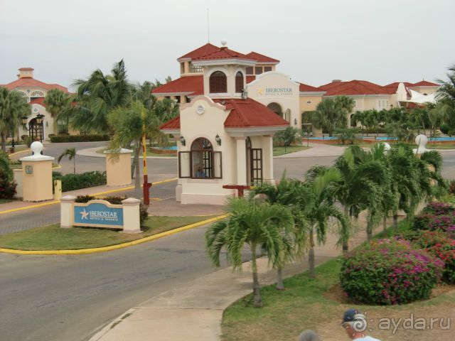 Одни из отелей Варадеро