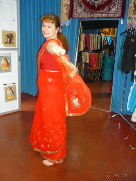 Примерка сари в Канди