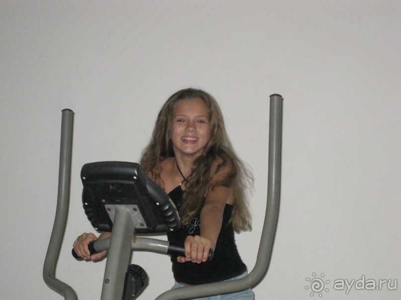 Тренажер на последнем этаже отеля. 