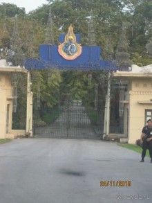 Главный вход в королевские покои. 