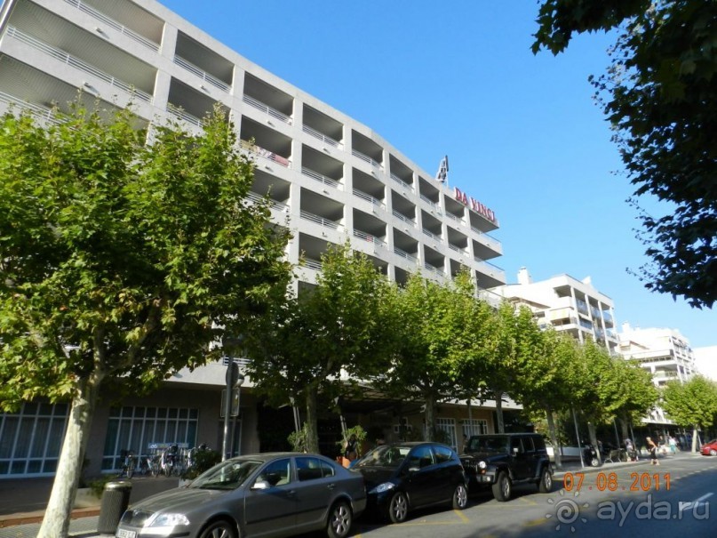 Отель, вид с улицы