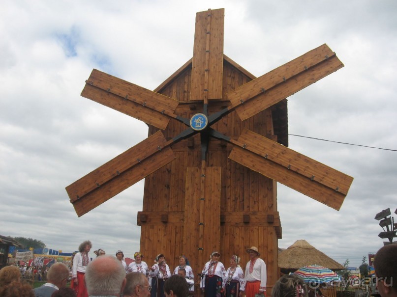 Альбом рассказа "Украинский национальный праздник - Сорочинская ярмарка"