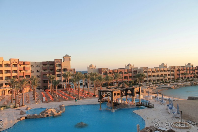 из-за моря все прощаю