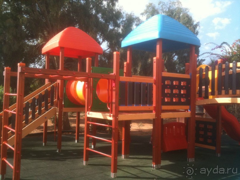 неплохой отель со своим аквапарком и прекрасной едой