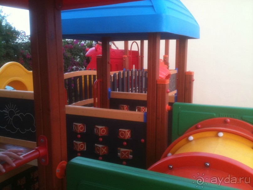 неплохой отель со своим аквапарком и прекрасной едой