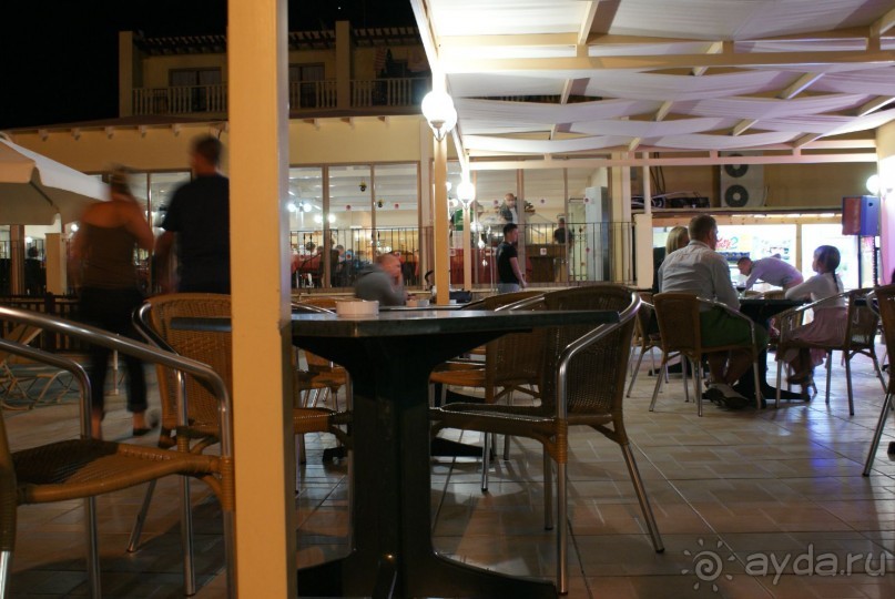 неплохой отель со своим аквапарком и прекрасной едой