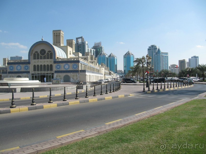 фото Holiday International Sharjah Hotel