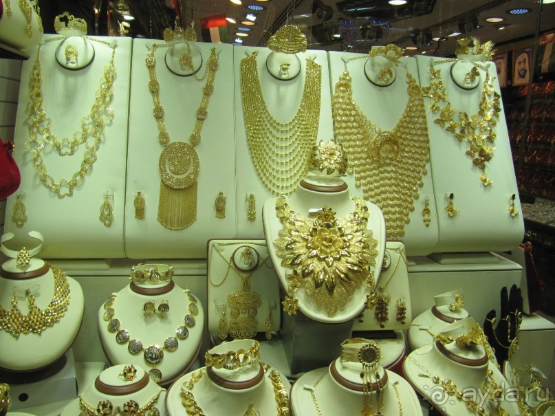 фото Holiday International Sharjah Hotel