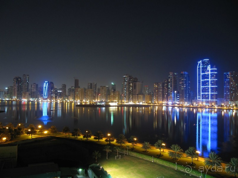 фото Holiday International Sharjah Hotel