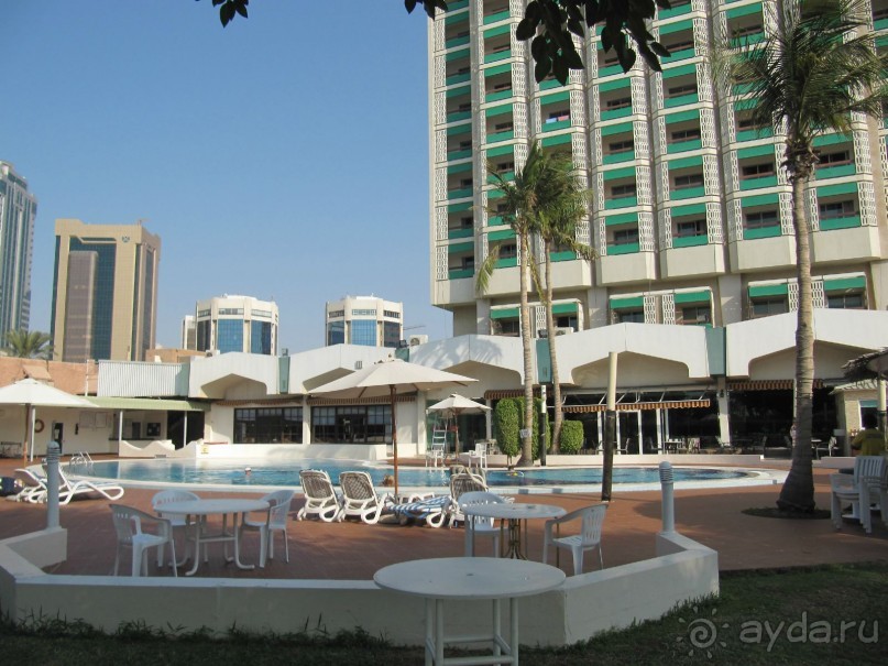 фото Holiday International Sharjah Hotel